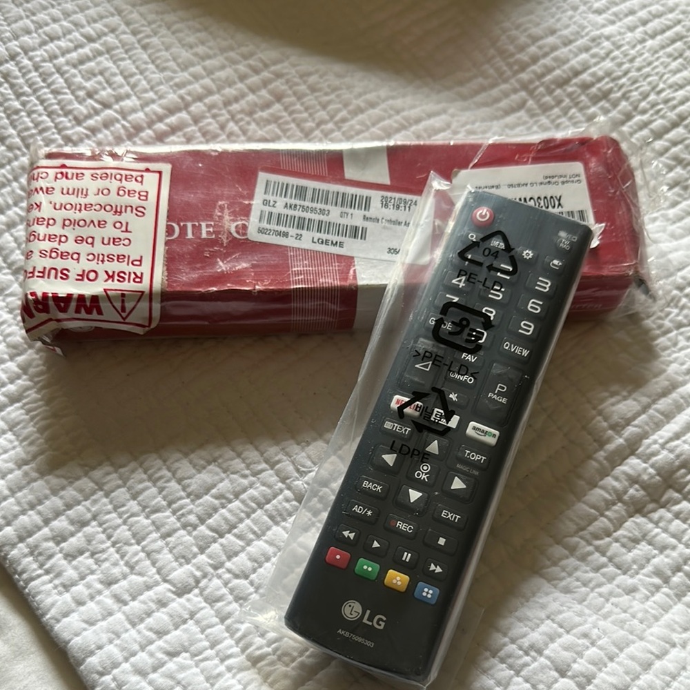 LG Black Remote Control New in box part code AKB75095303 controller for TV new